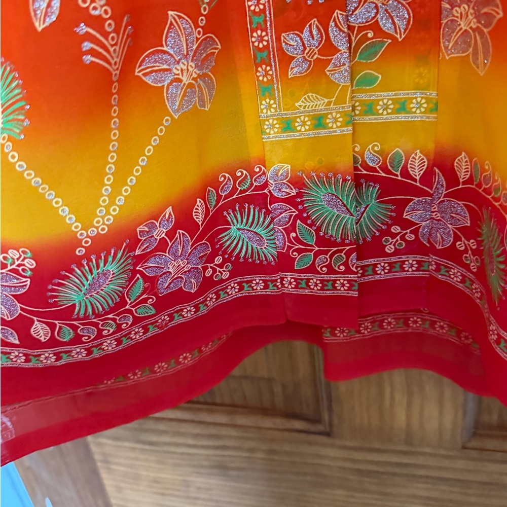 Vibrant orange red floral print mandarin collar - Picture 3 of 9